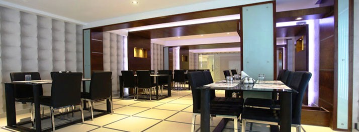 724/Hotel Castle Rock - Kochi 04.jpg